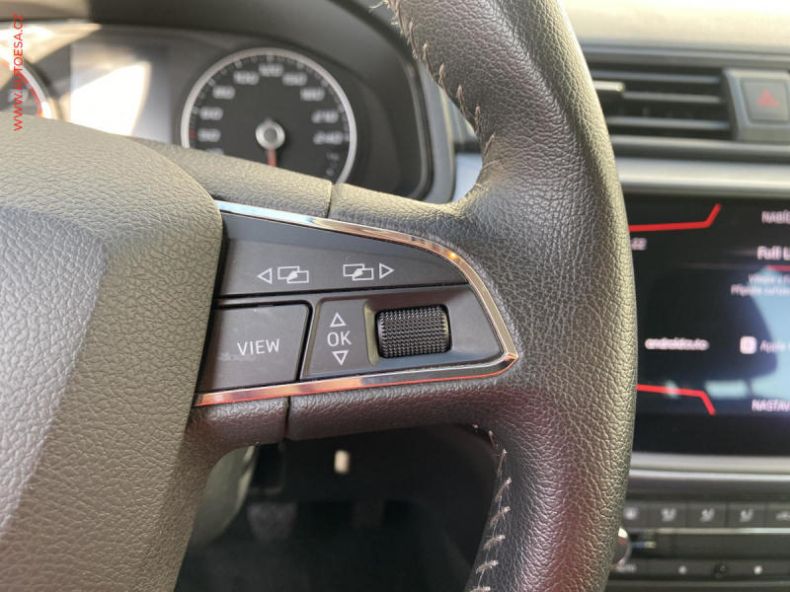 Seat Arona - hlavní fotka