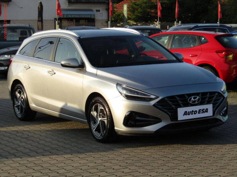 Hyundai i30 - hlavní foto