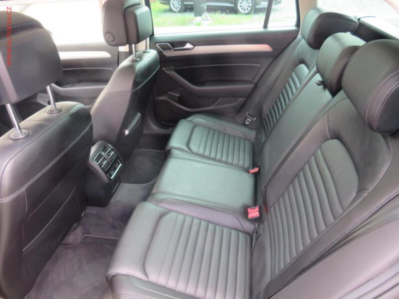 Volkswagen Passat - hlavní fotka