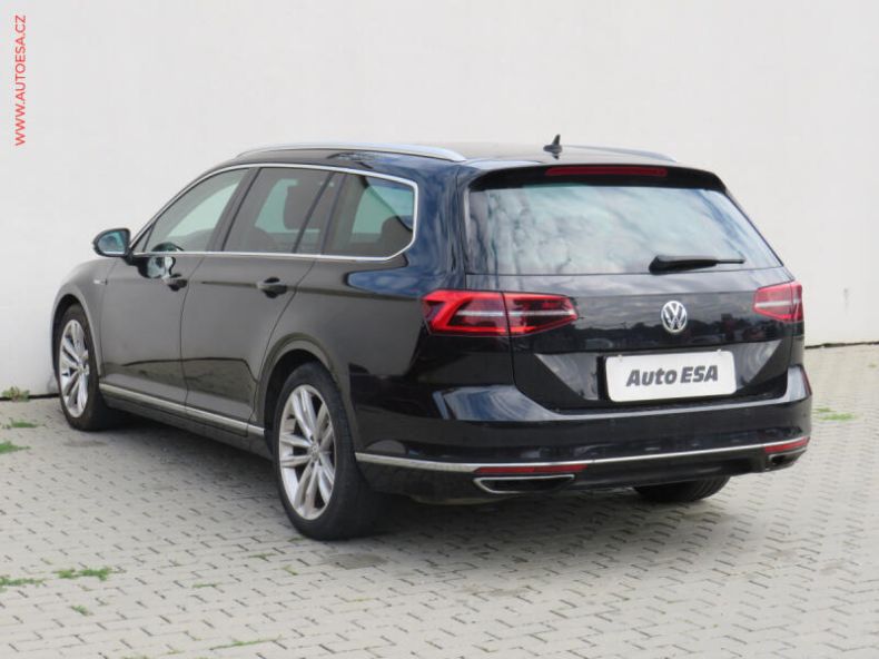 Volkswagen Passat - hlavní fotka