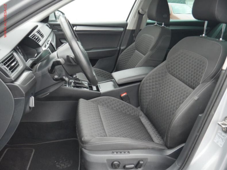 Škoda Superb - hlavní fotka