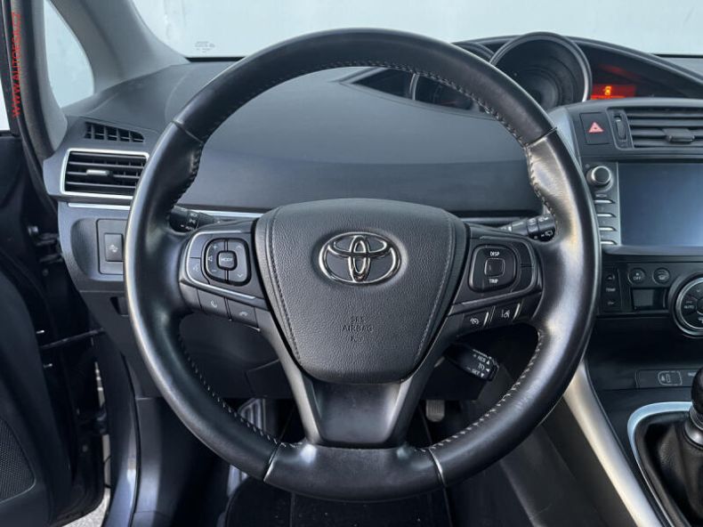 Toyota Verso - hlavní fotka