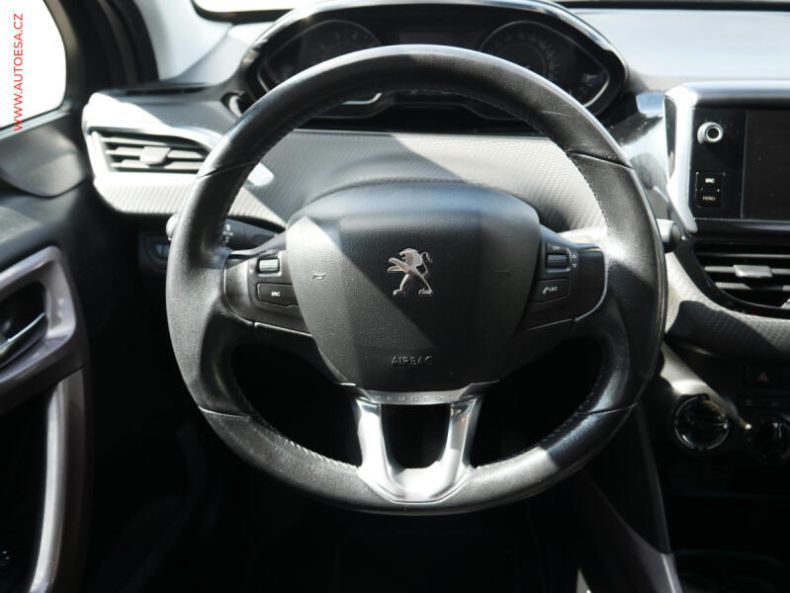 Peugeot 2008 - hlavní fotka