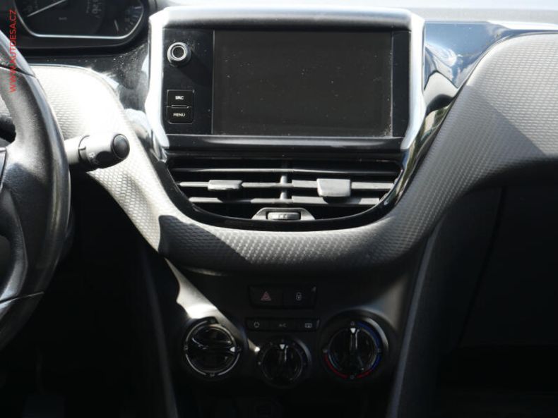 Peugeot 2008 - hlavní fotka