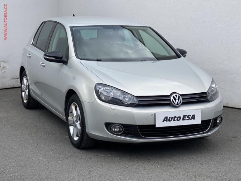 Volkswagen Golf - hlavní foto