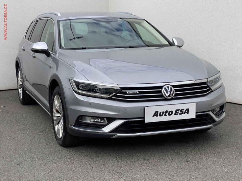 Volkswagen Passat - hlavní foto