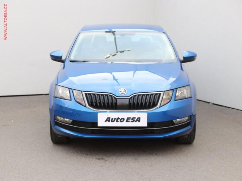 Škoda Octavia - hlavní fotka