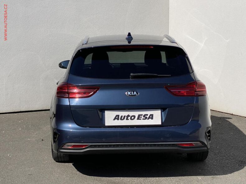 Kia Cee'd - hlavní fotka
