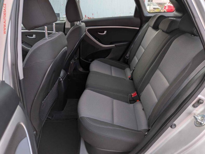 Hyundai i30 - hlavní fotka