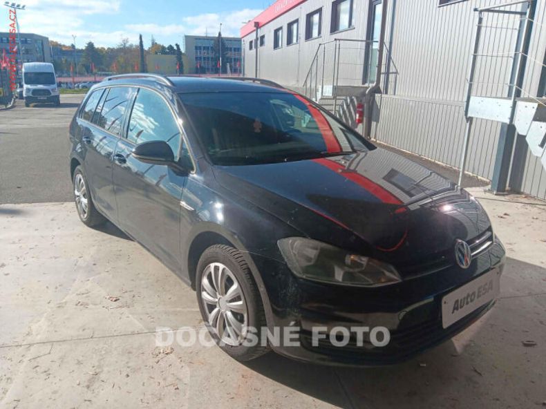 Volkswagen Golf - hlavní foto