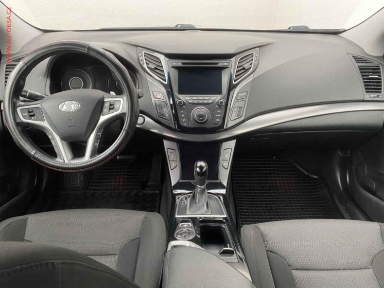 Hyundai i40 - hlavní fotka