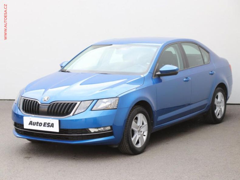 Škoda Octavia - hlavní fotka