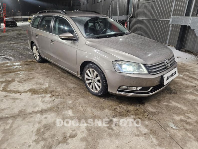 Volkswagen Passat - hlavní fotka inzerátu