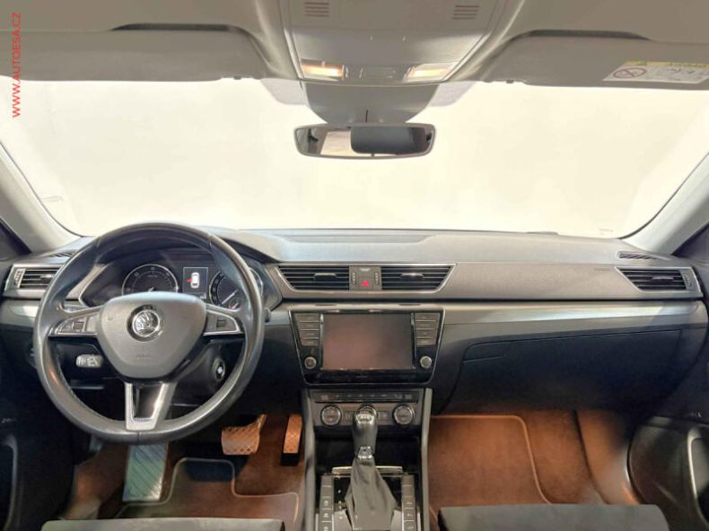 Škoda Superb - hlavní fotka