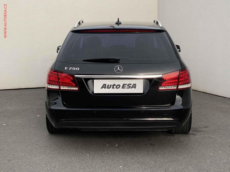 Mercedes Třída E - hlavní fotka