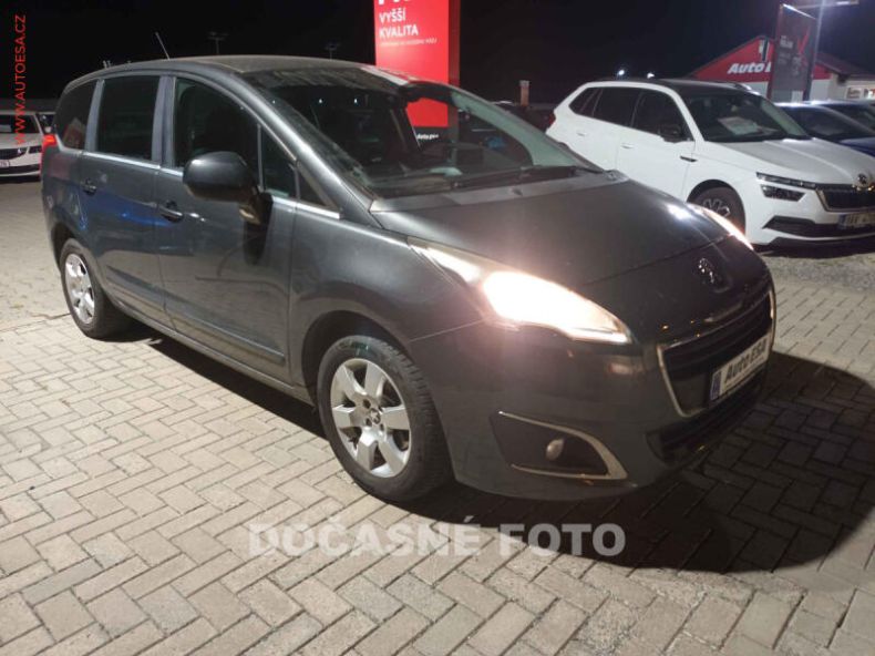 Peugeot 5008 - hlavní foto