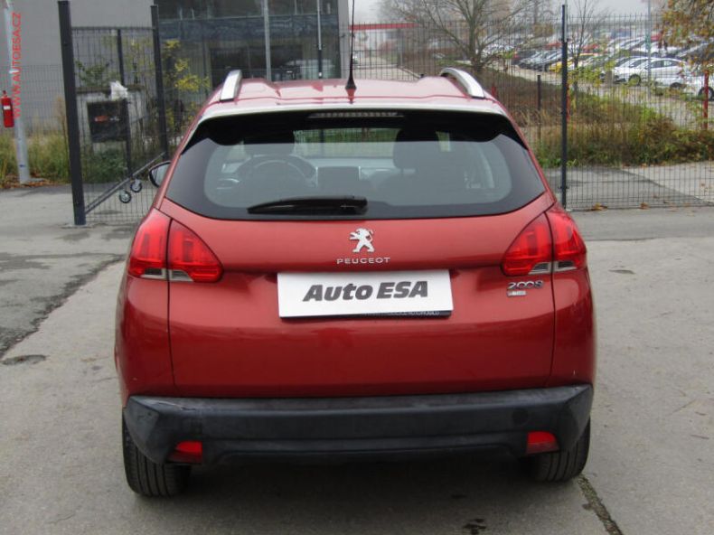 Peugeot 2008 - hlavní fotka