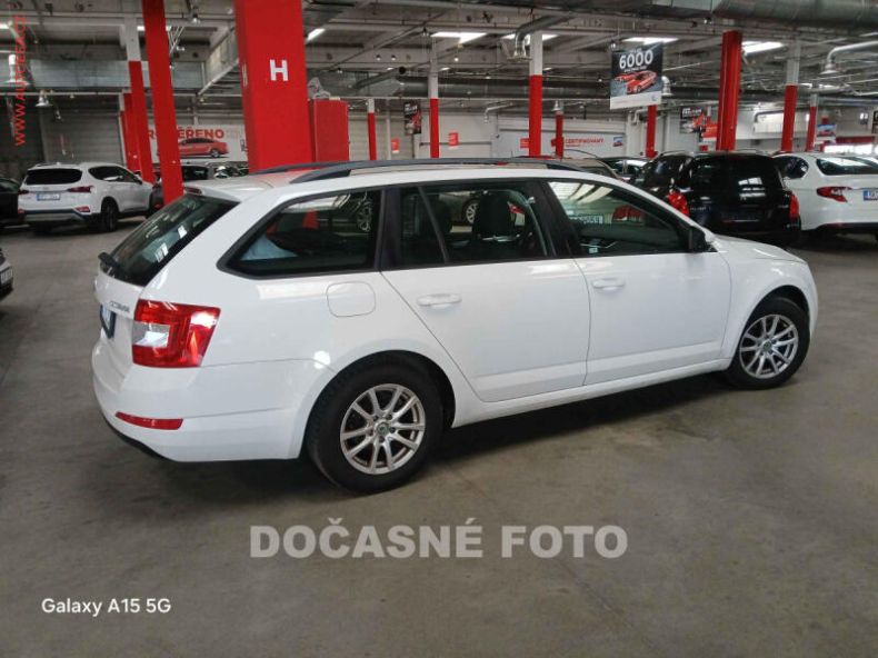 Škoda Octavia - hlavní fotka