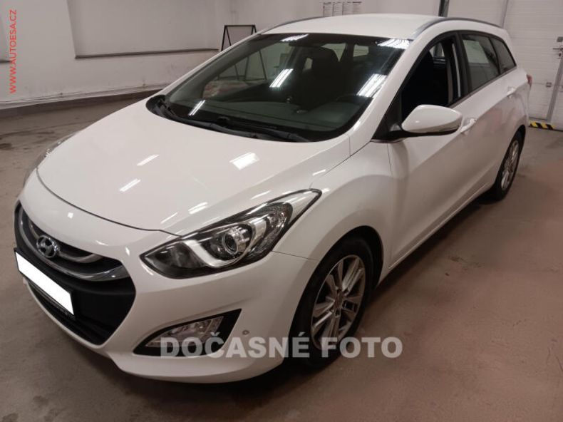 Hyundai i30 - hlavní foto