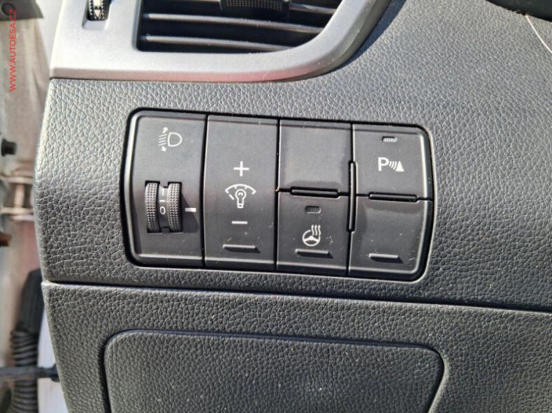 Hyundai i30 - hlavní fotka