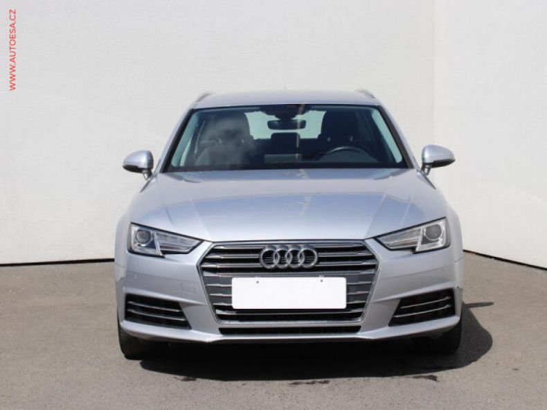 Audi A4 - hlavní fotka