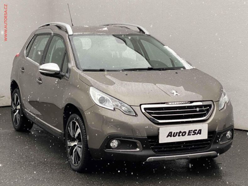 Peugeot 2008 - hlavní foto