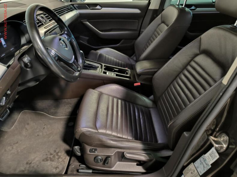 Volkswagen Passat - hlavní fotka