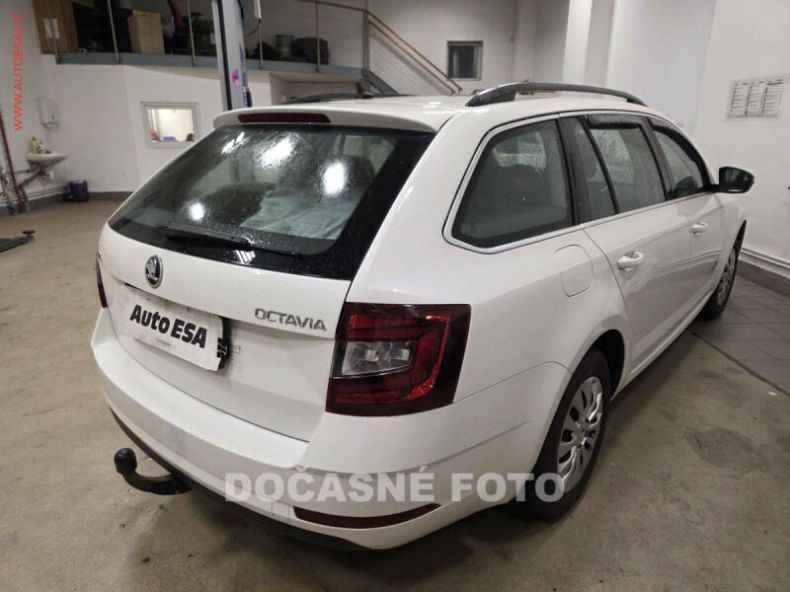 Škoda Octavia - hlavní fotka