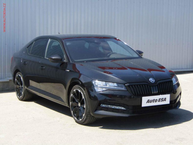 Škoda Superb - hlavní foto