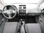 Suzuki SX4 - fotka číslo 7