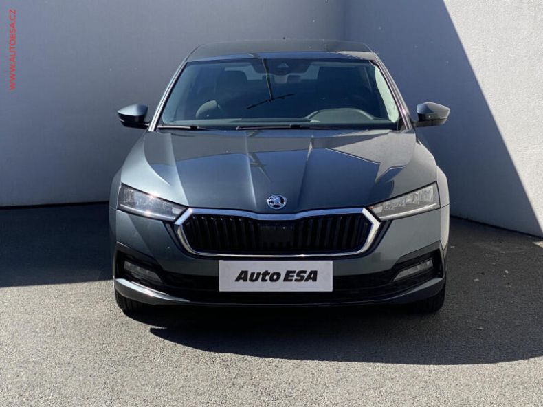 Škoda Octavia - hlavní fotka