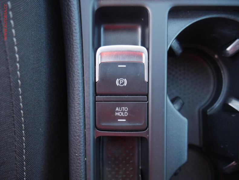 Volkswagen Golf - hlavní fotka