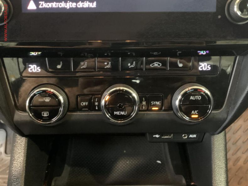 Škoda Octavia - hlavní fotka