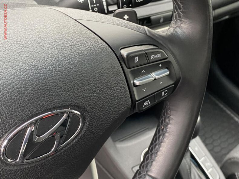 Hyundai i30 - hlavní fotka