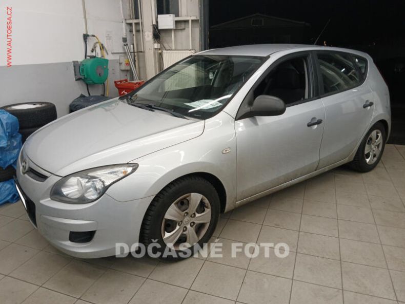 Hyundai i30 - hlavní foto