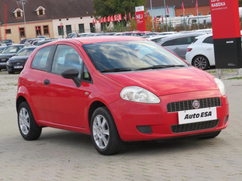 Fiat Punto - hlavní foto