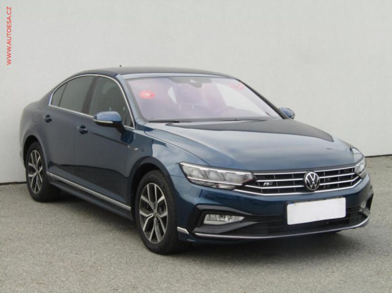 Volkswagen Passat - hlavní foto