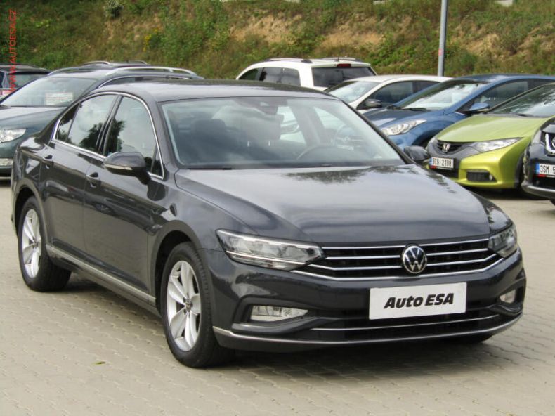Volkswagen Passat - hlavní fotka inzerátu