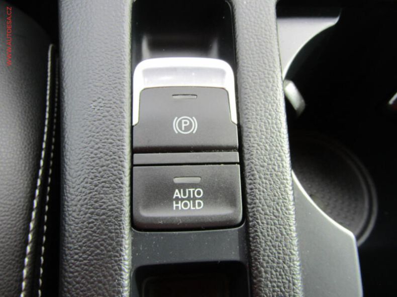 Volkswagen Passat - hlavní fotka