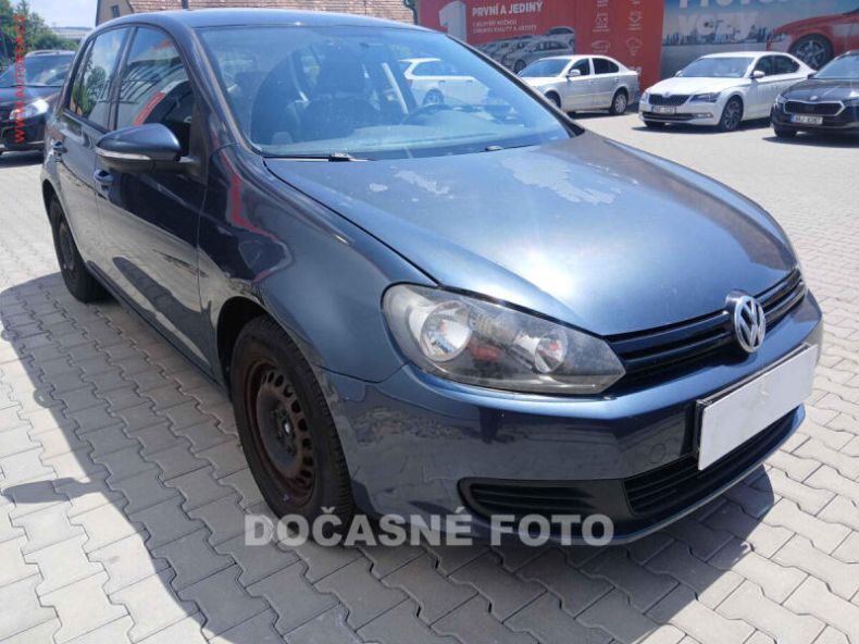 Volkswagen Golf - hlavní foto