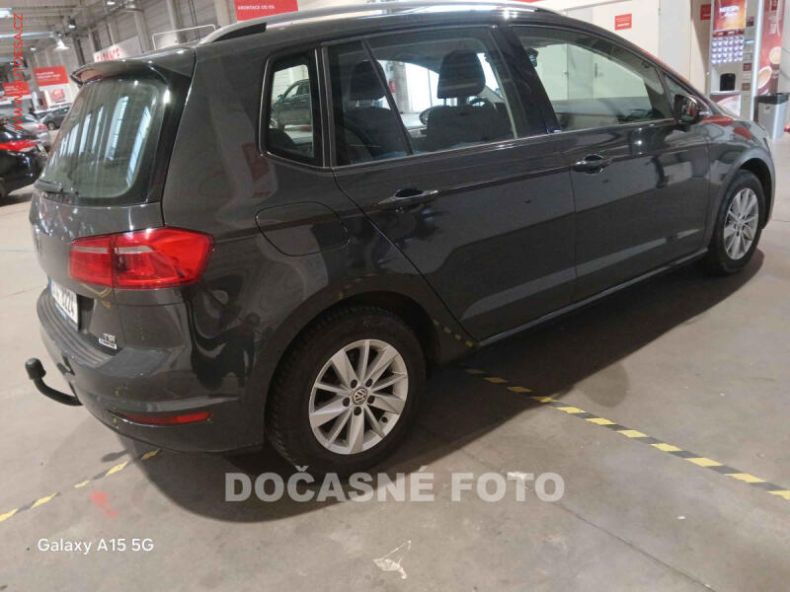 Volkswagen Golf - hlavní fotka