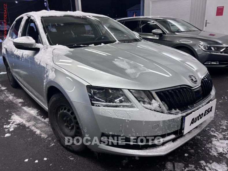 Škoda Octavia - hlavní foto