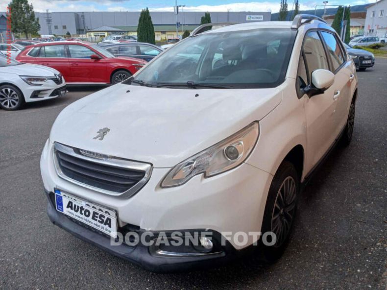 Peugeot 2008 - hlavní foto