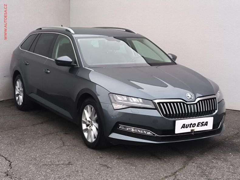 Škoda Superb - hlavní foto