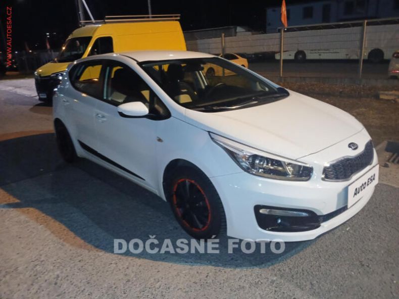 Kia Cee'd - hlavní fotka