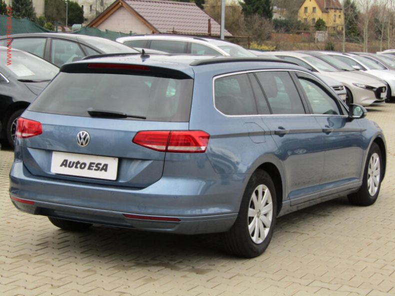 Volkswagen Passat - hlavní fotka