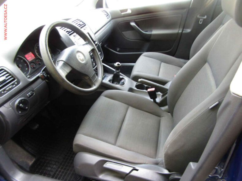 Volkswagen Golf - hlavní fotka