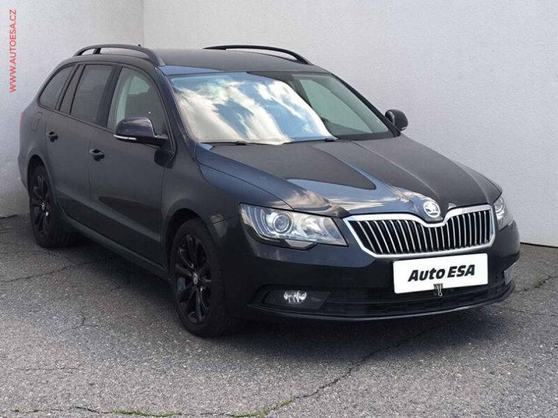 Škoda Superb - hlavní foto