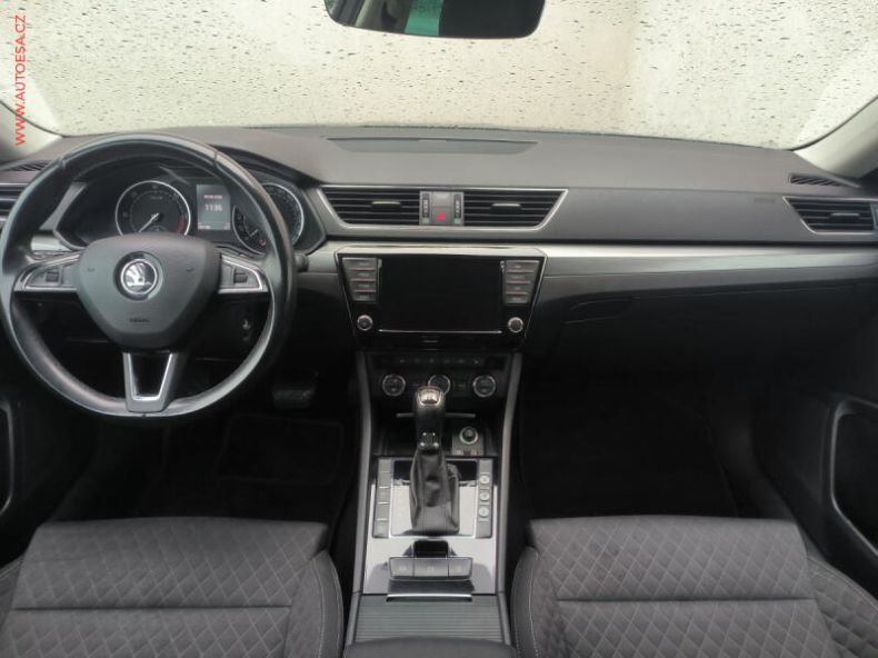Škoda Superb - hlavní fotka