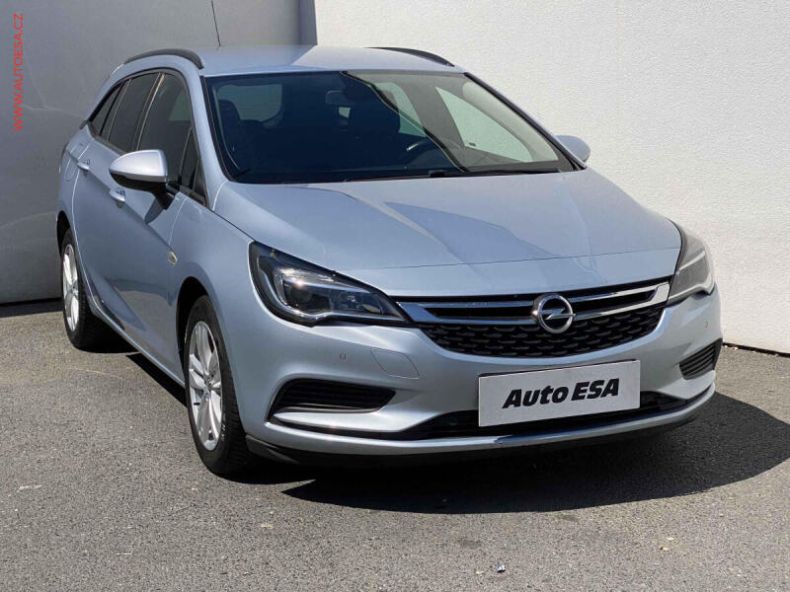 Opel Astra - hlavní fotka inzerátu
